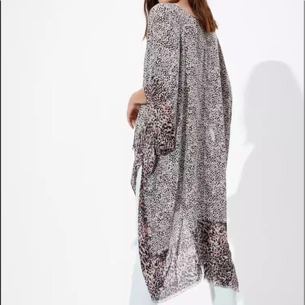 AMERICAN EAGLE Animal Print Fringe Open Front‎ Duster Kimono One Size